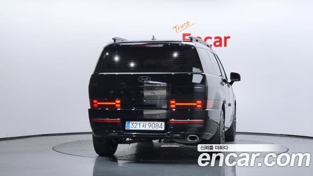 Hyundai Santa Fe 2024 — Photo 6/35