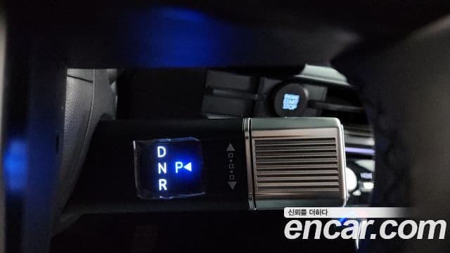 Hyundai Santa Fe 2024 — Photo 32/35