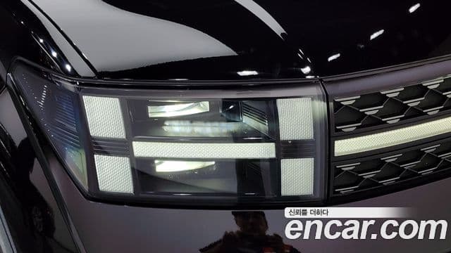 Hyundai Santa Fe 2024 — Photo 2/35