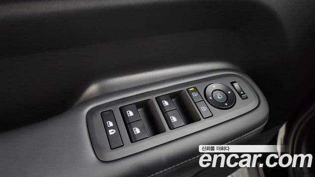 Hyundai Santa Fe 2024 — Photo 31/35