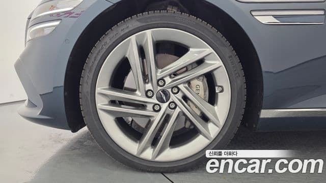 Genesis G80 2025 — Photo 3/20