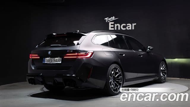 BMW M5 2025 — Photo 28/30