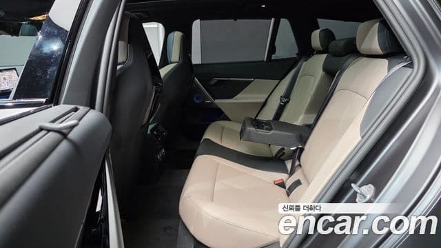 BMW M5 2025 — Photo 20/30