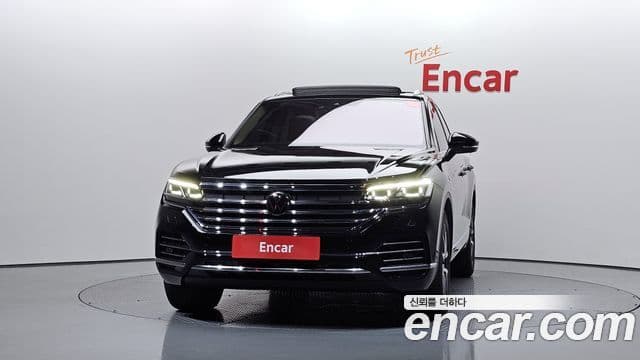 Volkswagen Touareg 2023 — Photo 14/20