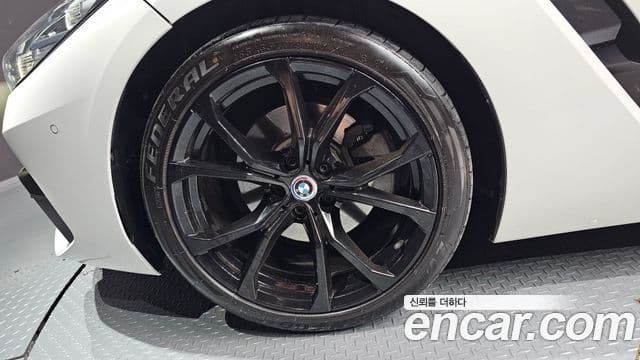 BMW Z4 2021 — Photo 1/33