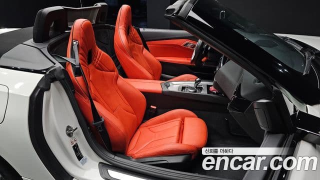 BMW Z4 2021 — Photo 12/33