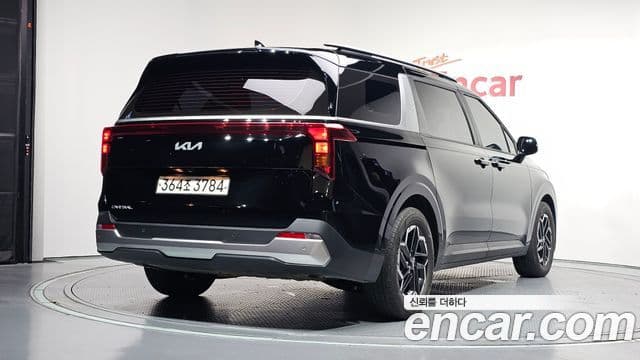 Kia Carnival 2024 — Фото 2/20
