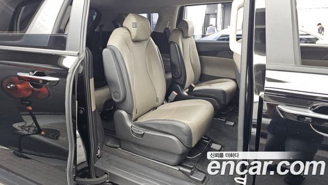 Kia Carnival 2024 — Фото 11/20