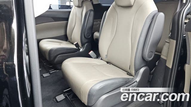 Kia Carnival 2024 — Photo 9/34