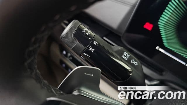 Kia Carnival 2024 — Photo 33/34