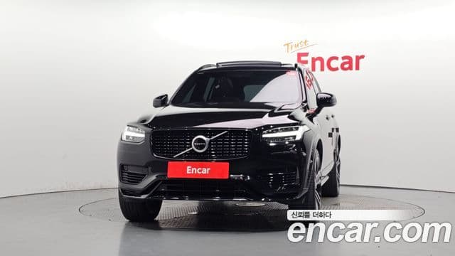 Volvo XC90 2020 — Photo 14/37