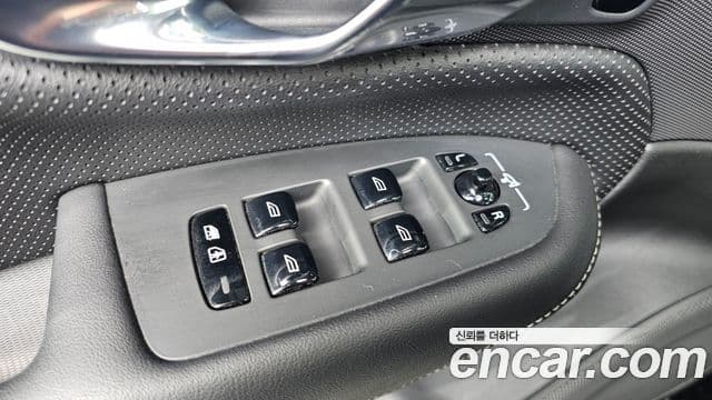 Volvo XC90 2020 — Photo 23/37