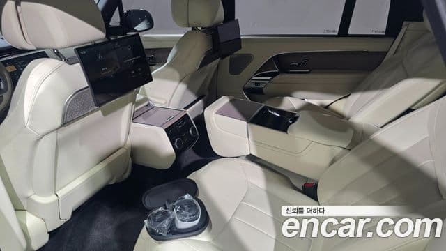 Land Rover Range Rover 2025 — Фото 16/20