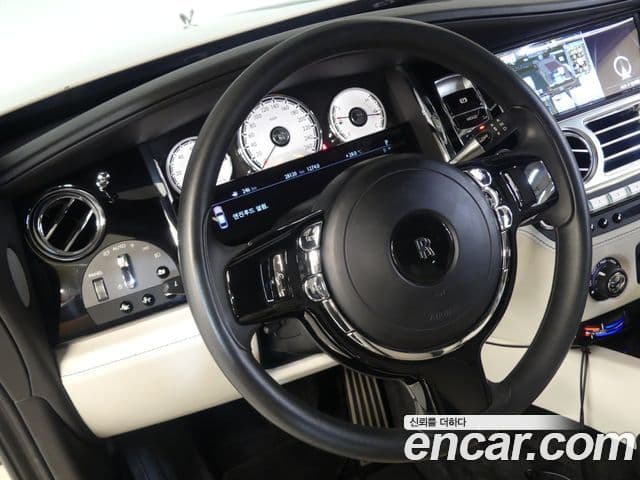 Rolls-Royce Wraith 2019 — Photo 14/20