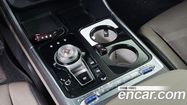 Kia Carnival 2024 — Фото 8/20