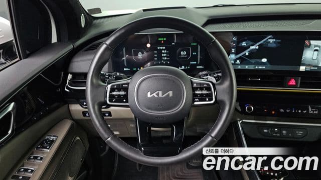 Kia Carnival 2024 — Фото 13/20
