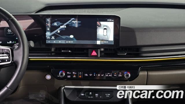 Kia Carnival 2024 — Фото 15/20