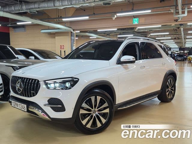 Mercedes-Benz GLE-Class 2025 — Photo 11/20