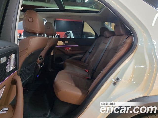 Mercedes-Benz GLE-Class 2025 — Photo 7/20