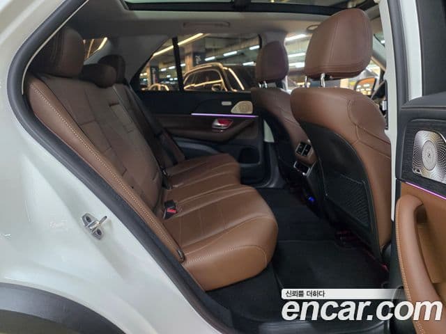 Mercedes-Benz GLE-Class 2025 — Photo 3/20