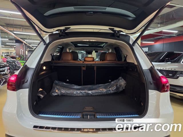 Mercedes-Benz GLE-Class 2025 — Photo 8/20