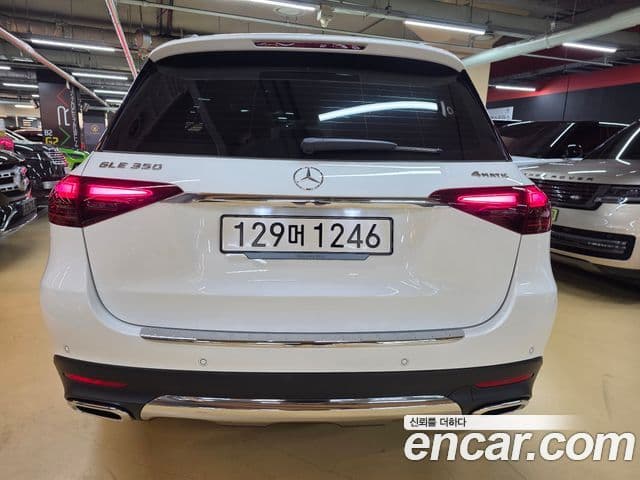 Mercedes-Benz GLE-Class 2025 — Photo 17/20
