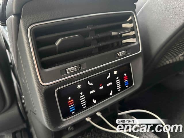 Audi Q8 2022 — Photo 16/18