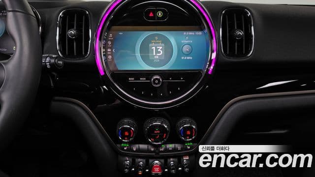 Mini Cooper Countryman 2023 — ფოტო 15/20