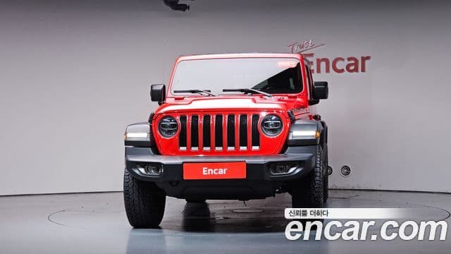 Jeep Wrangler 2019 — ფოტო 15/32