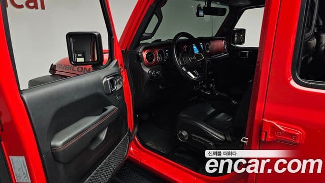 Jeep Wrangler 2019 — ფოტო 20/32