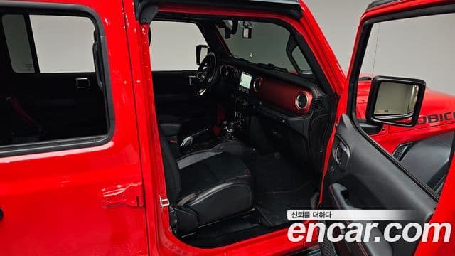 Jeep Wrangler 2019 — ფოტო 31/32