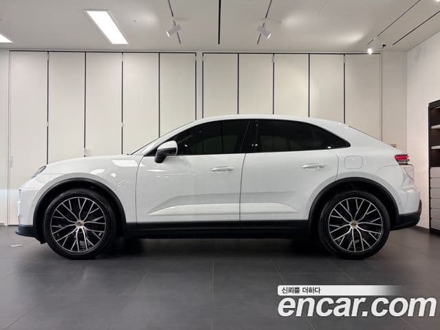 Porsche Macan EV 2025 — Şəkil 4/20