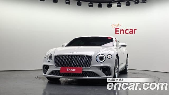 Bentley Continental GT 2020 — Фото 3/20