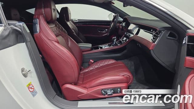 Bentley Continental GT 2020 — Фото 11/20