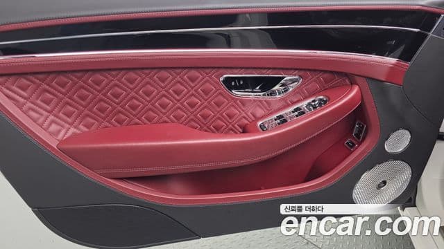 Bentley Continental GT 2020 — Photo 17/33