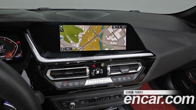 BMW Z4 2019 — ფოტო 7/30