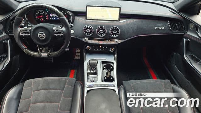Kia Stinger 2021 — Фото 6/20