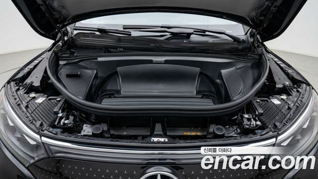 Mercedes-Benz EQE SUV 2026 — ფოტო 8/12
