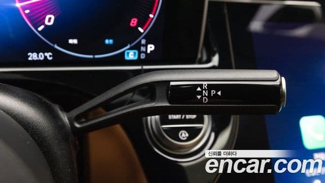 Mercedes-Benz E-Class 2025 — Photo 19/20