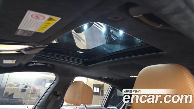 BMW 7 Series 2020 — ფოტო 24/33