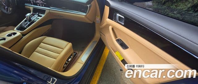 Porsche Panamera 2018 — Photo 14/18