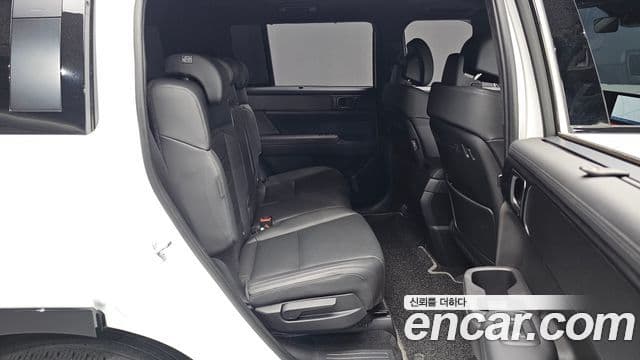 Hyundai Santa Fe 2024 — Photo 34/37
