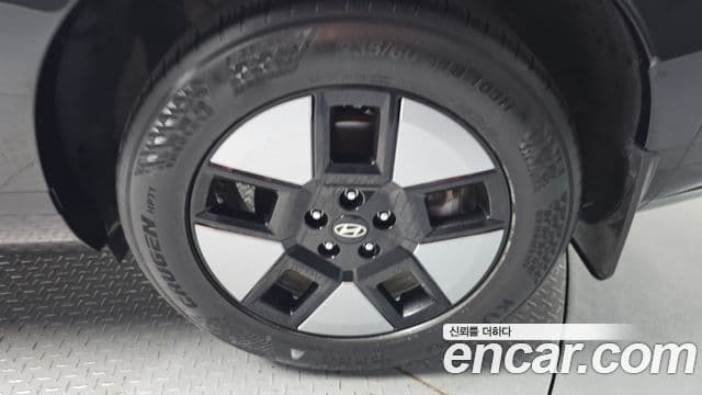 Hyundai Santa Fe 2024 — Photo 16/37