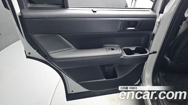 Hyundai Santa Fe 2024 — Photo 5/37