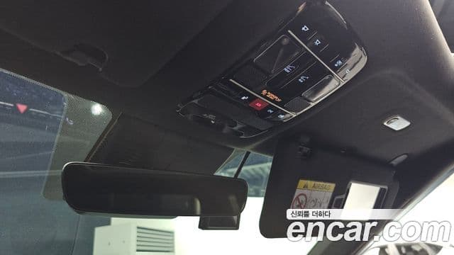 Hyundai Santa Fe 2024 — Photo 9/37