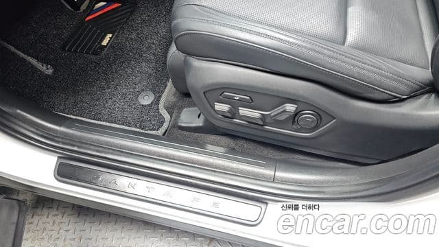 Hyundai Santa Fe 2024 — Photo 22/37
