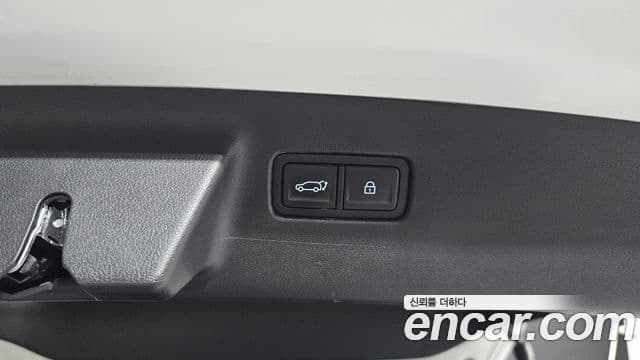 Hyundai Santa Fe 2024 — Photo 10/37