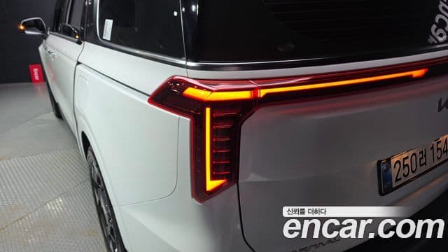Kia Carnival 2025 — Şəkil 26/33