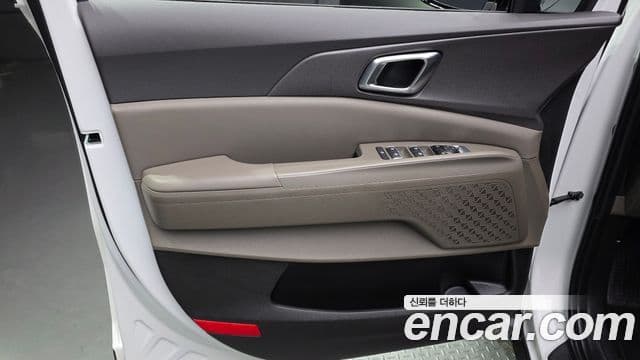 Kia Carnival 2025 — Şəkil 13/33