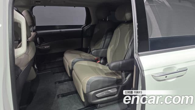 Kia Carnival 2025 — Şəkil 8/33